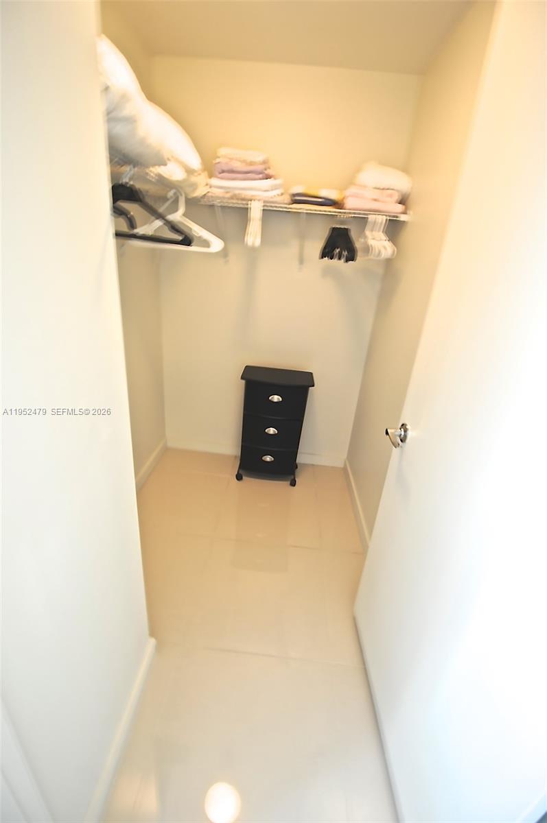 image Nine at Mary Brickell Village21