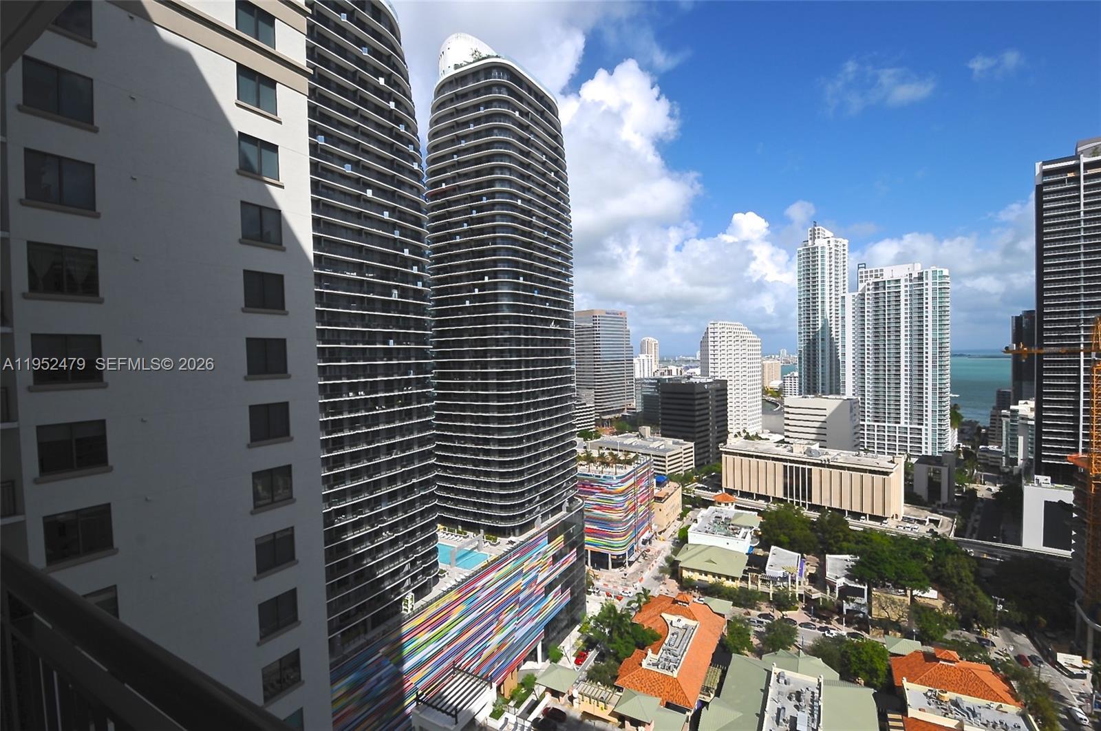 image Nine at Mary Brickell Village25