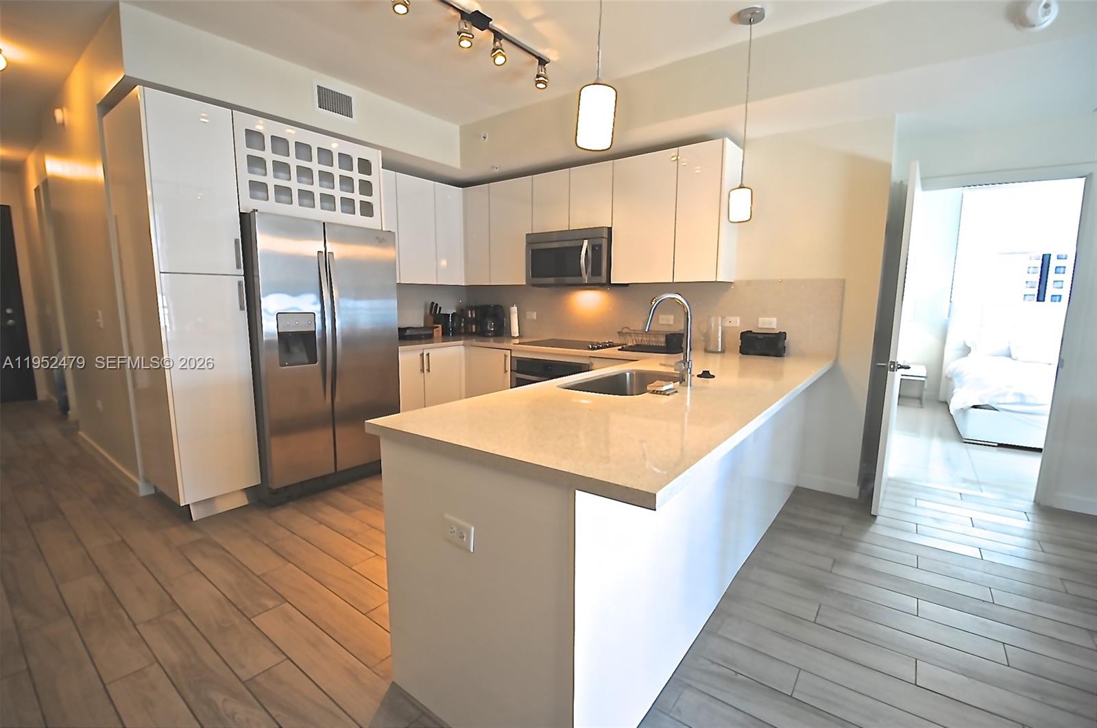 image Nine at Mary Brickell Village3