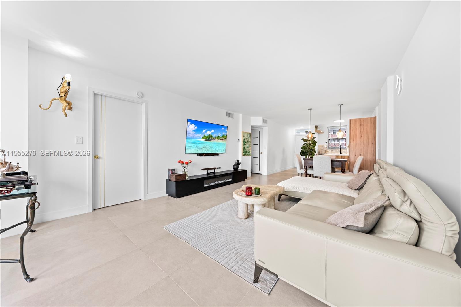 3703 NE 166th St #406 North Miami Beach, FL 33160