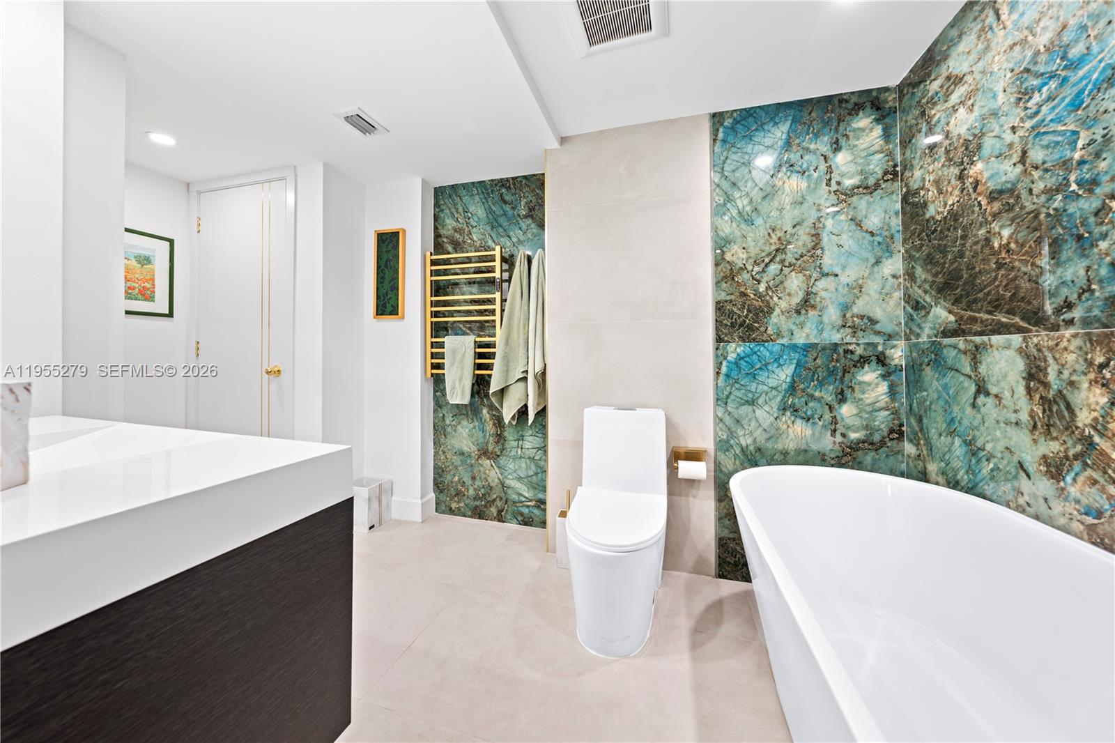 3703 NE 166th St #406 North Miami Beach, FL 33160