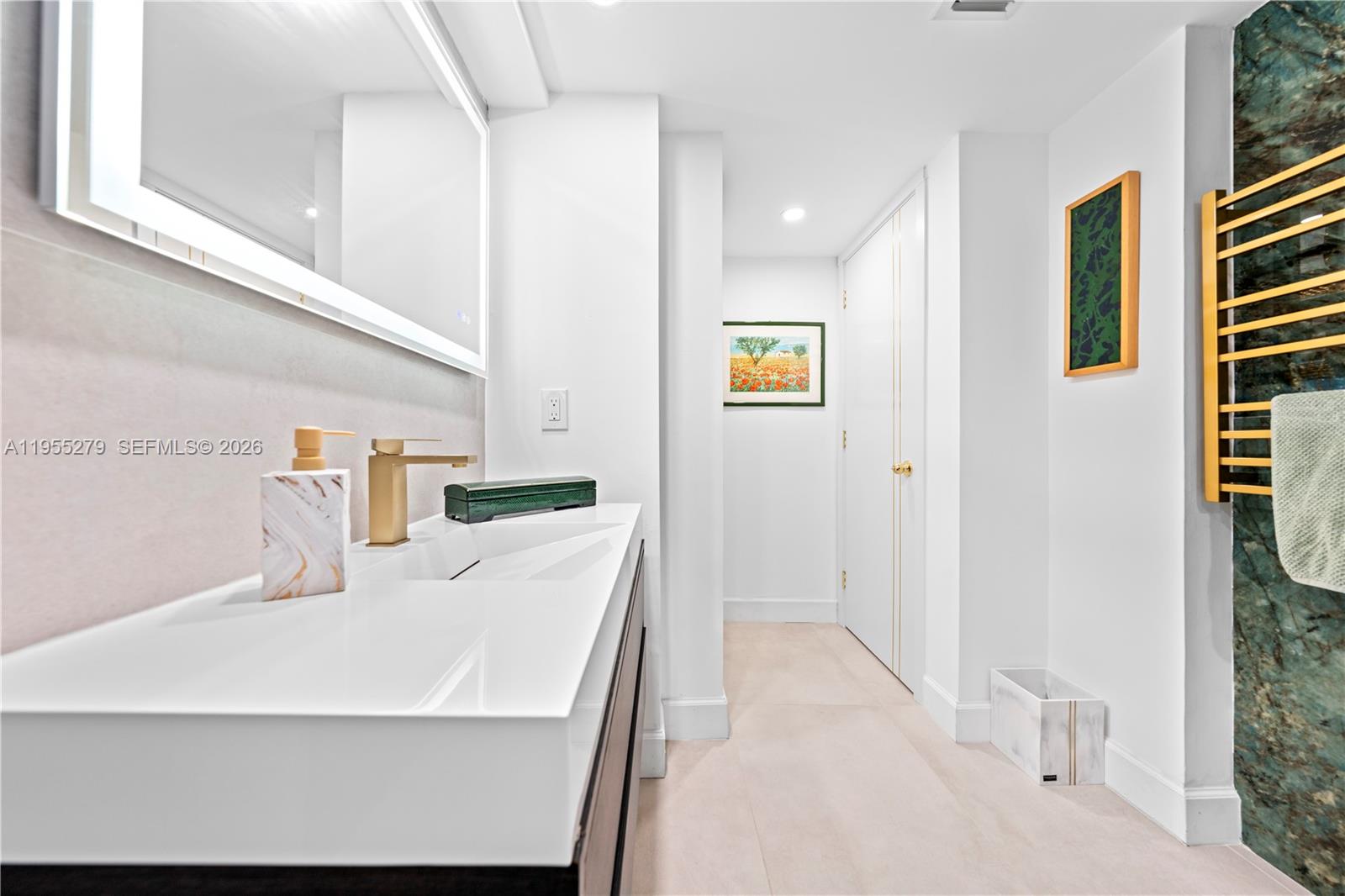 3703 NE 166th St #406 North Miami Beach, FL 33160