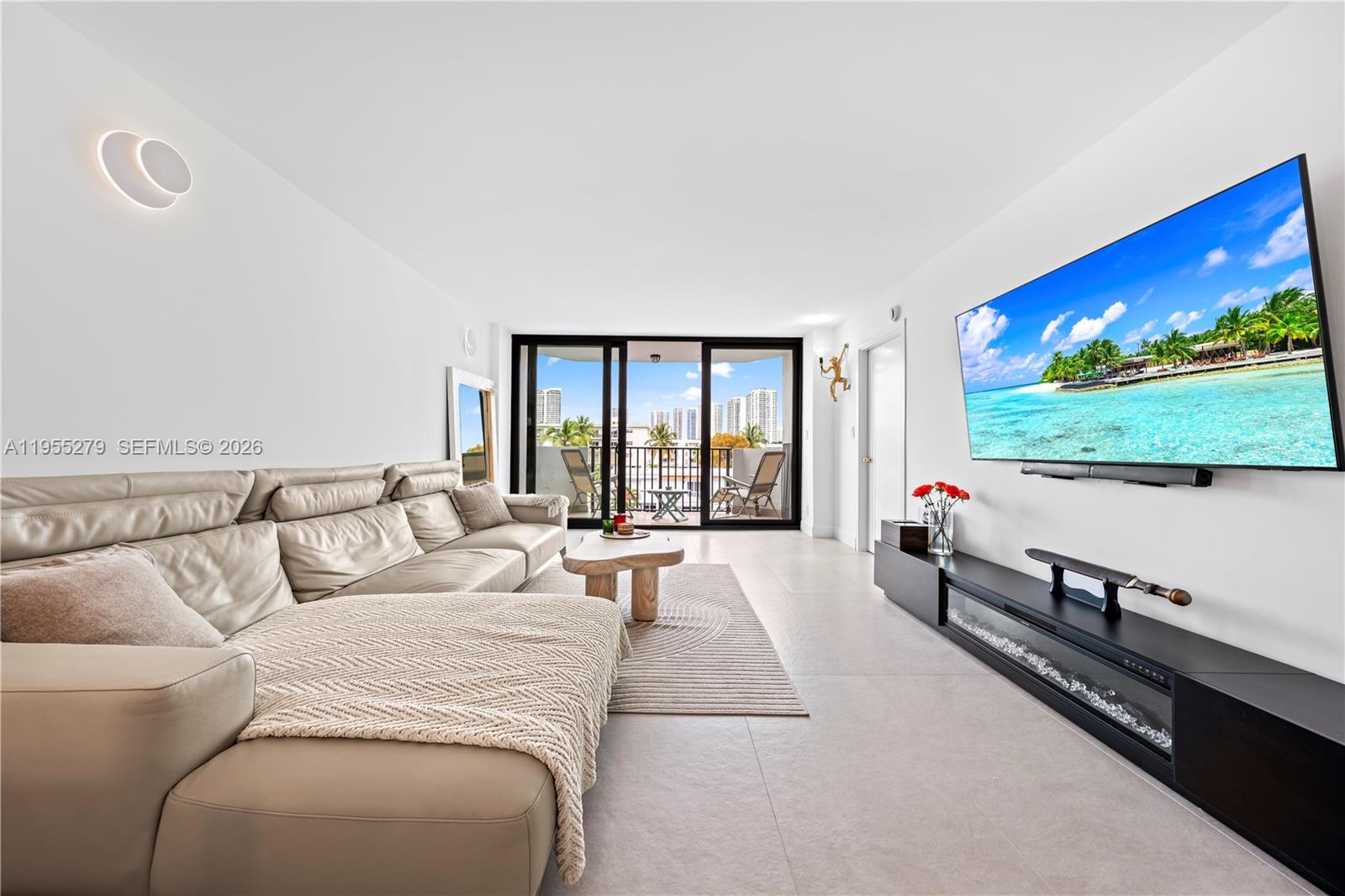 3703 NE 166th St #406 North Miami Beach, FL 33160