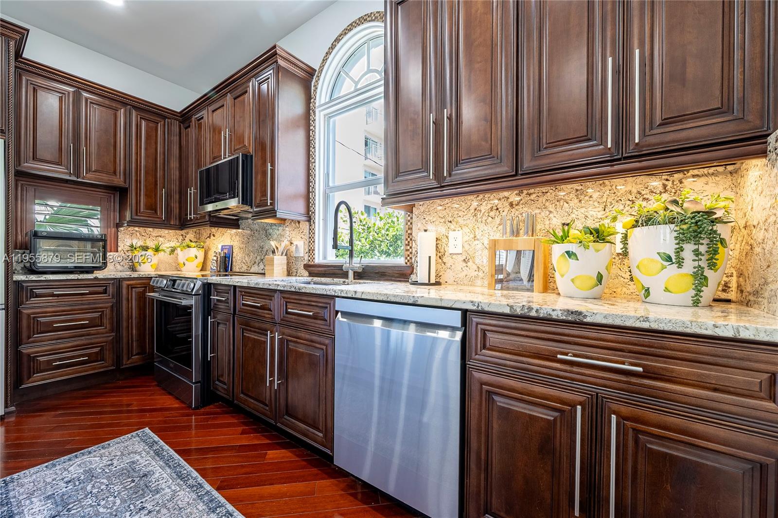 430 Sunset Dr Pompano Beach, FL 33062