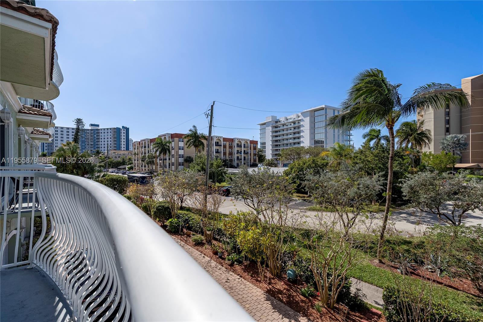 430 Sunset Dr Pompano Beach, FL 33062