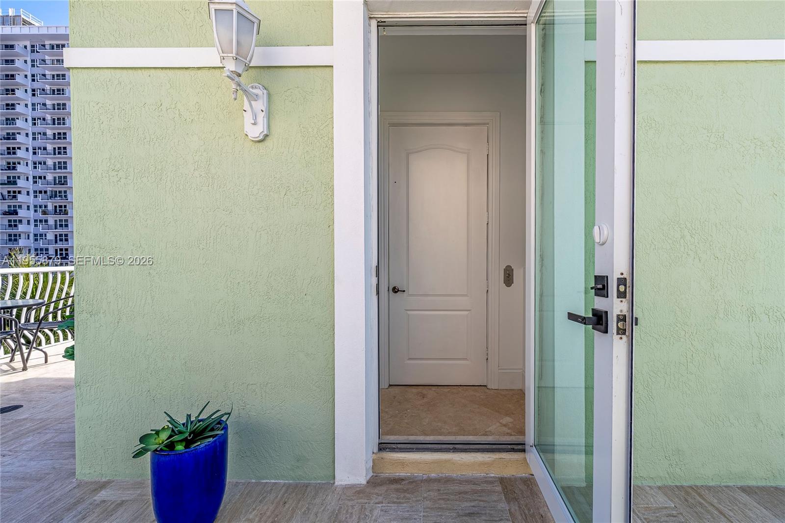 430 Sunset Dr Pompano Beach, FL 33062