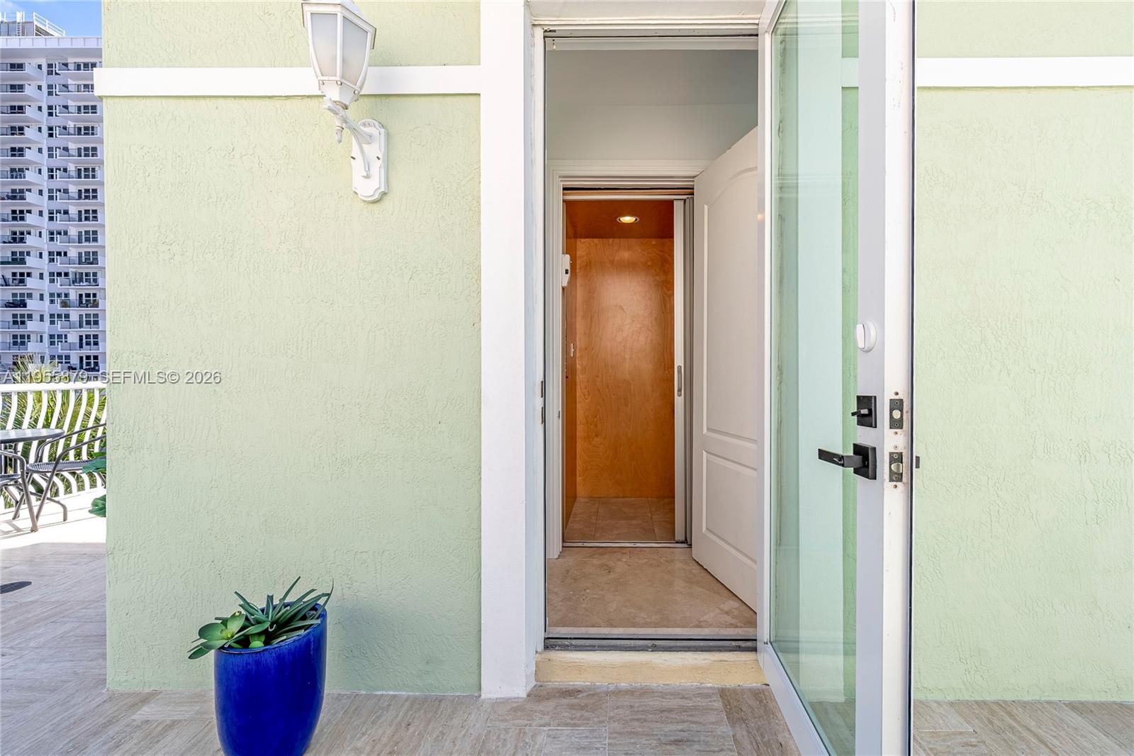 430 Sunset Dr Pompano Beach, FL 33062