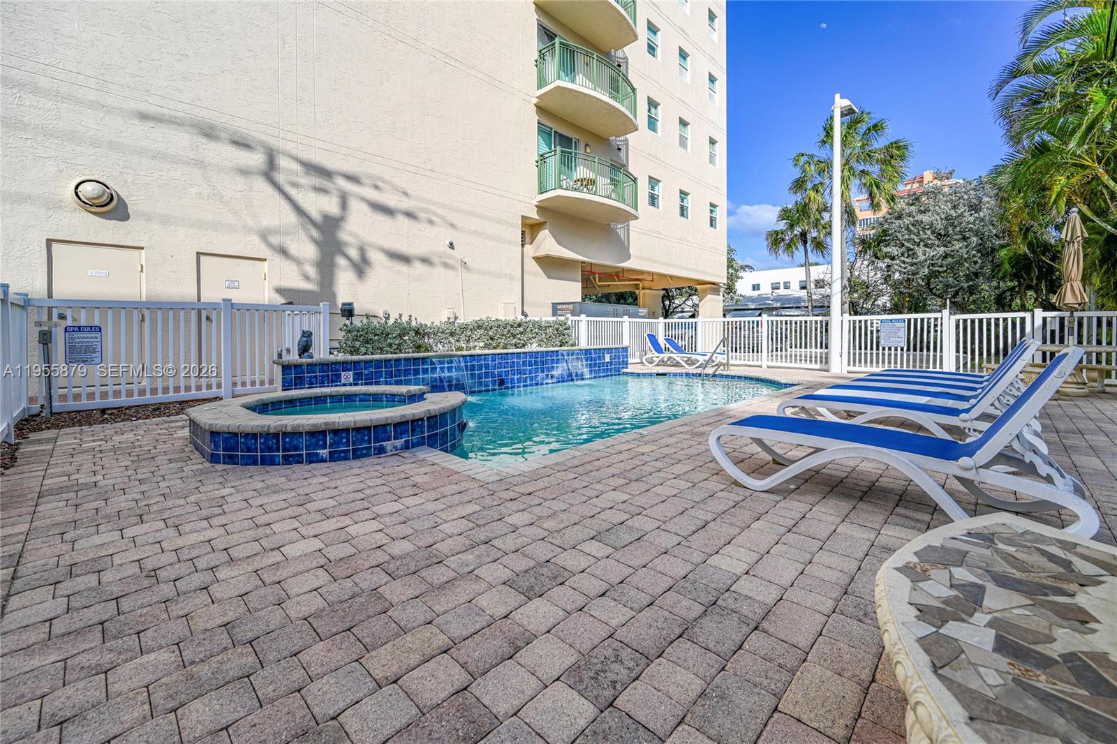 430 Sunset Dr Pompano Beach, FL 33062