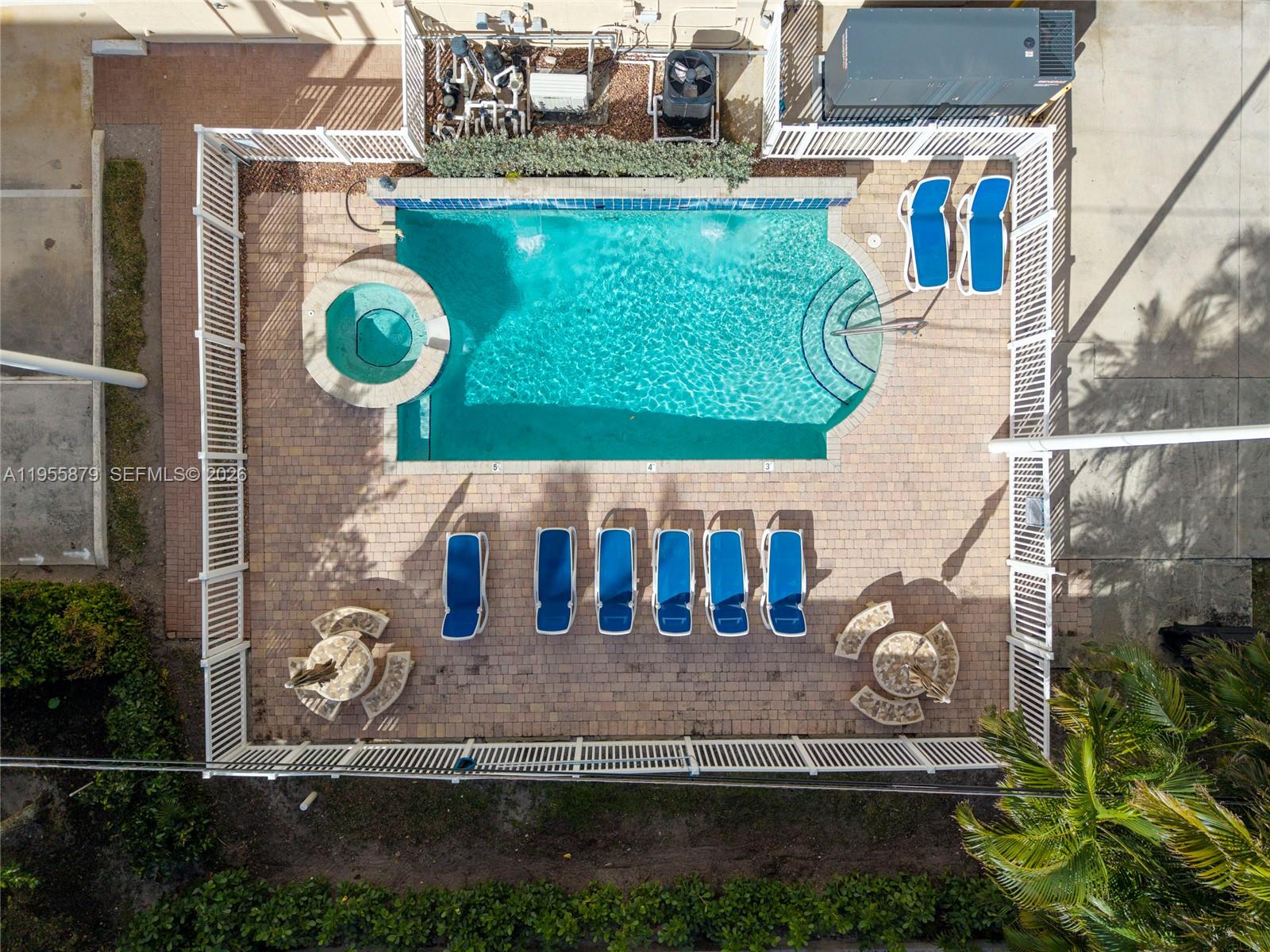 430 Sunset Dr Pompano Beach, FL 33062