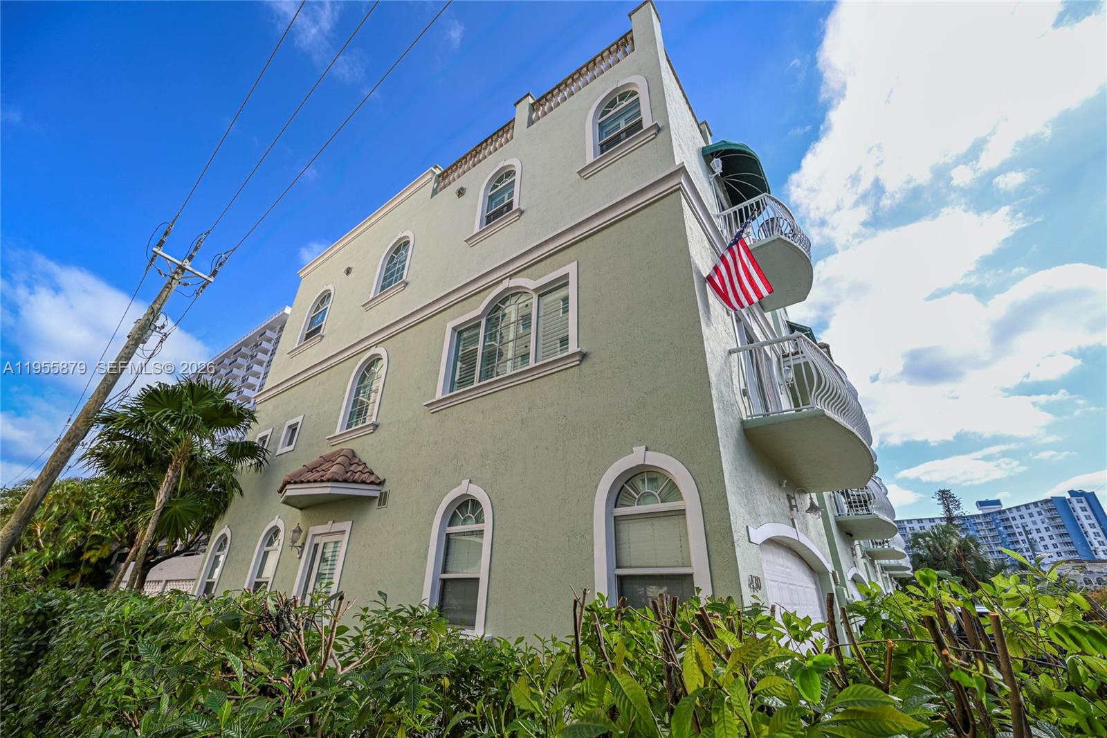 430 Sunset Dr Pompano Beach, FL 33062