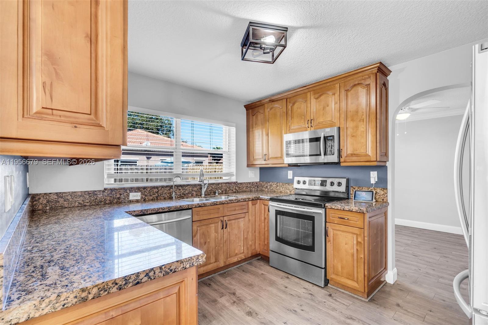 19249 NW 13th St Pembroke Pines, FL 33029