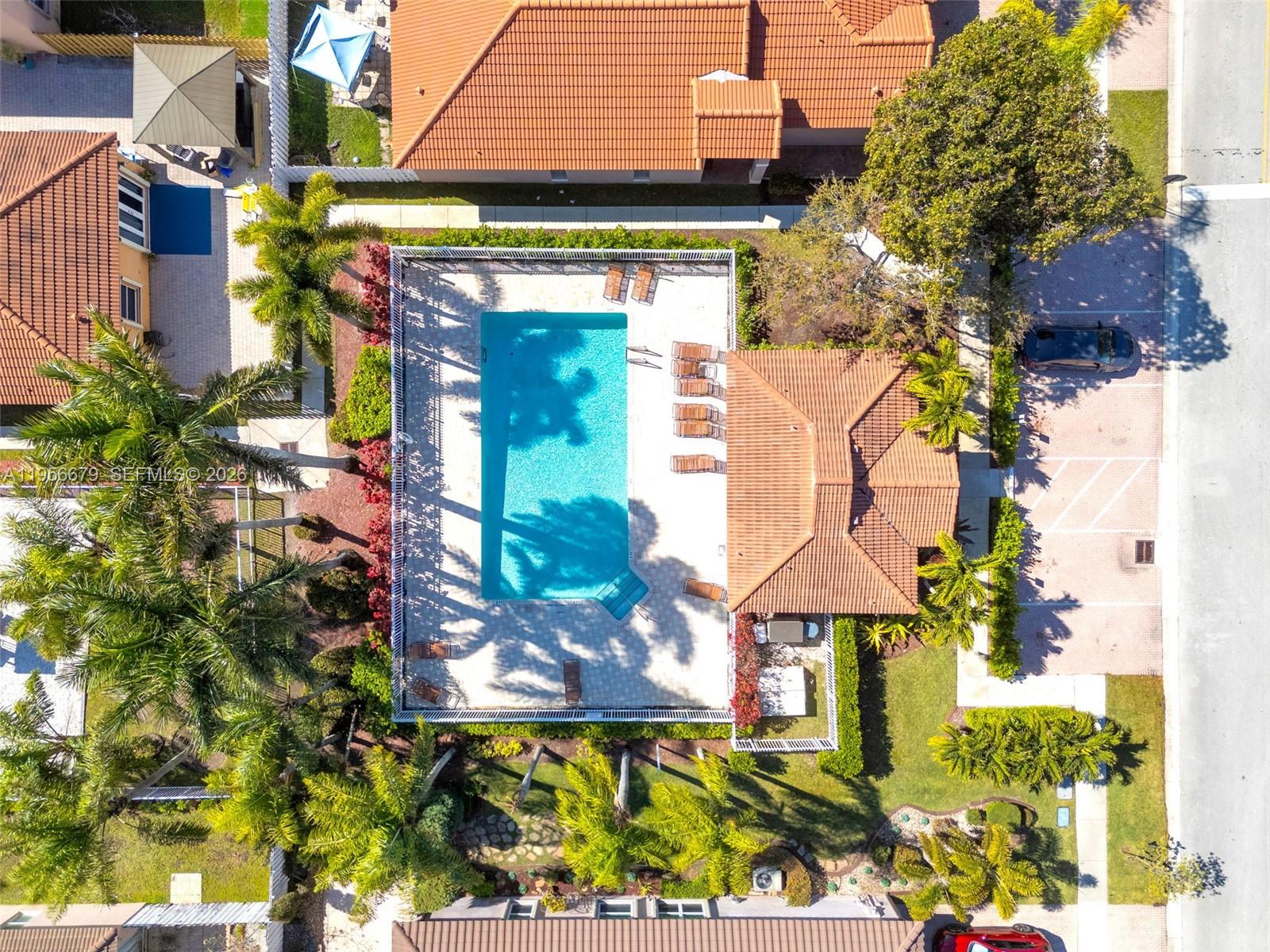 19249 NW 13th St Pembroke Pines, FL 33029