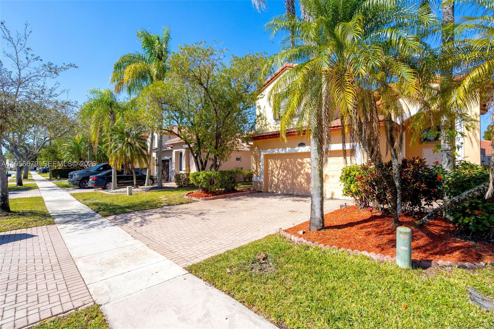 19249 NW 13th St Pembroke Pines, FL 33029