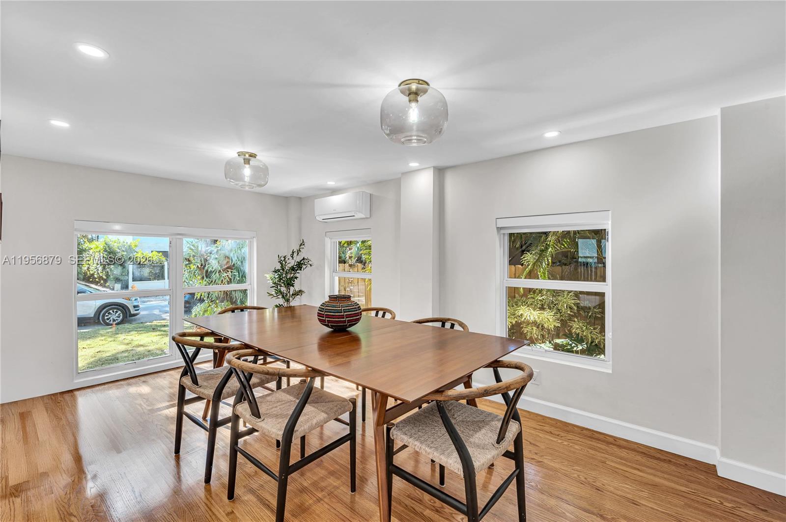 3535 W Glencoe St Miami, FL 33133