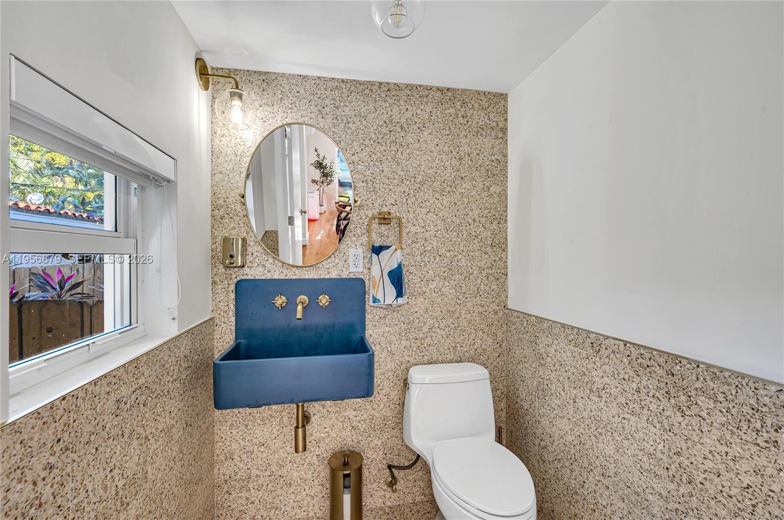 3535 W Glencoe St Miami, FL 33133