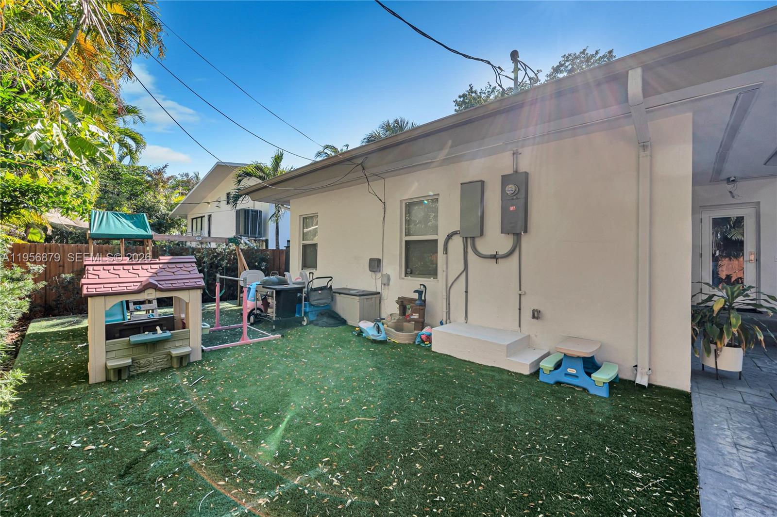 3535 W Glencoe St Miami, FL 33133