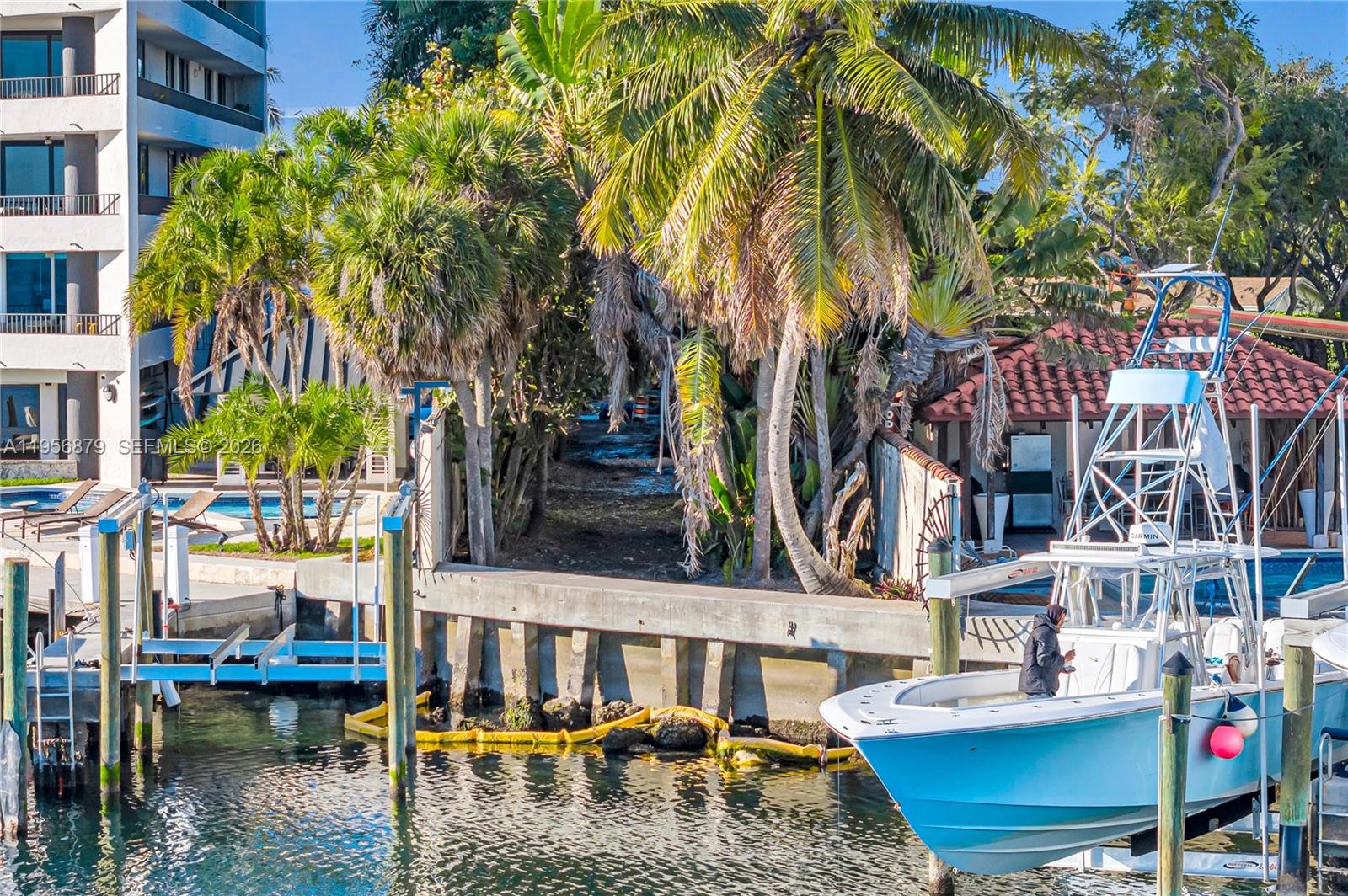 3535 W Glencoe St Miami, FL 33133