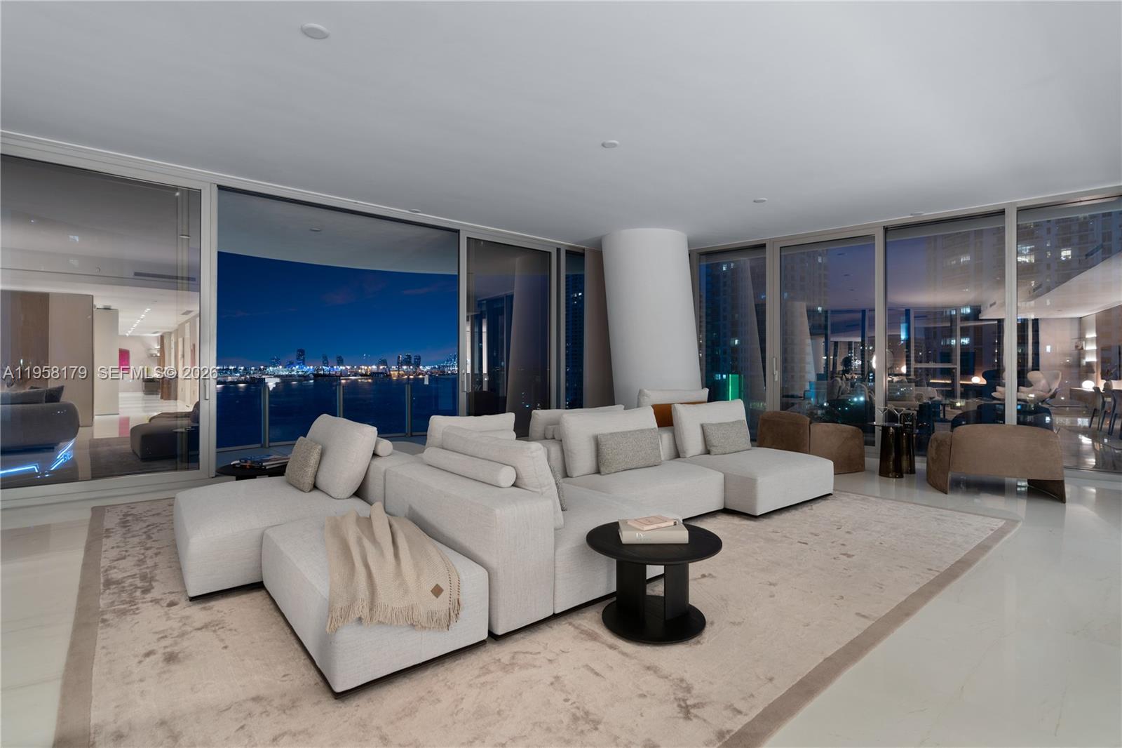 image Aston Martin Residences3