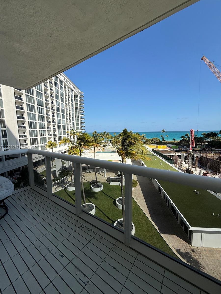 image Harbour House11