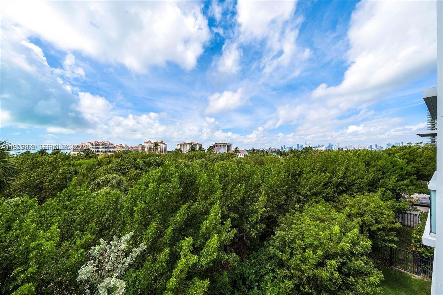 image Continuum South Beach South Tower13