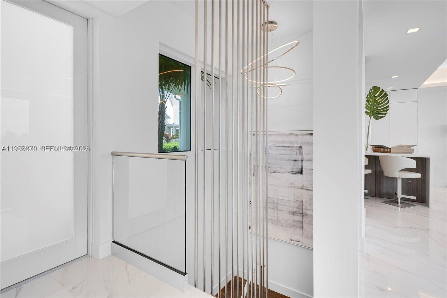 image Continuum South Beach South Tower19