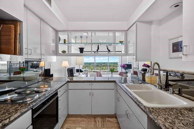 image Yacht Harbour9