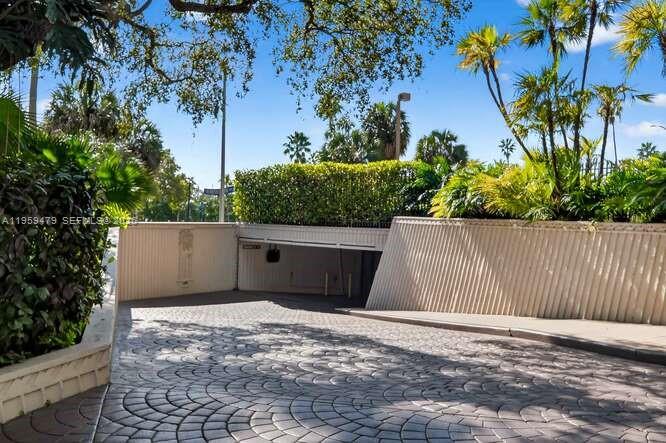 image Yacht Harbour28