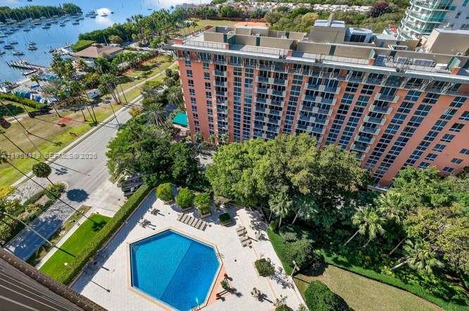 image Yacht Harbour32