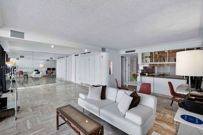 image Yacht Harbour6