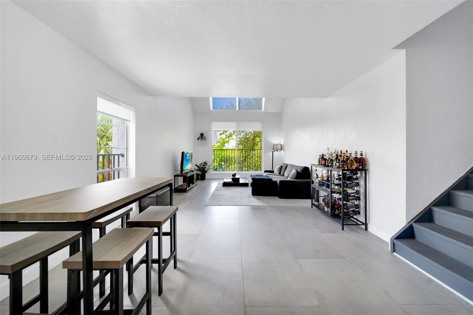 6900 N Kendall Dr #A303 Pinecrest, FL 33156