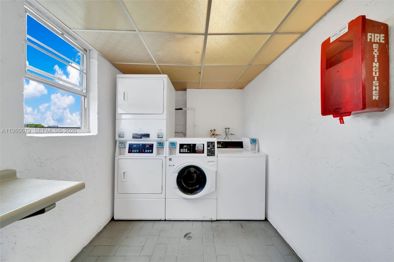 6900 N Kendall Dr #A303 Pinecrest, FL 33156