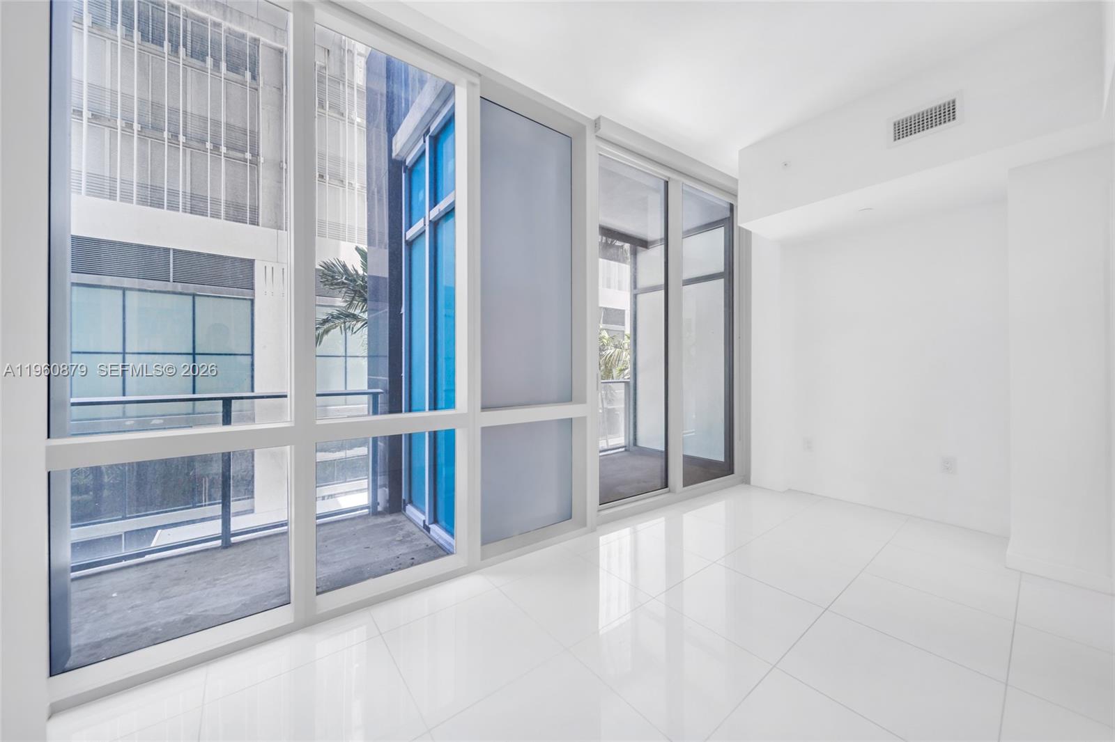851 NE 1st Ave #204 Miami, FL 33132