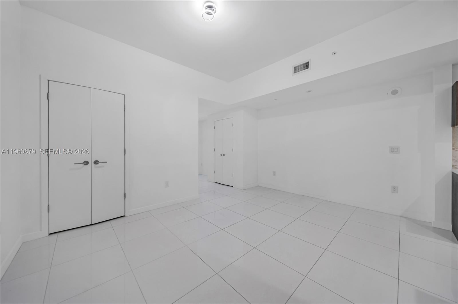 851 NE 1st Ave #204 Miami, FL 33132