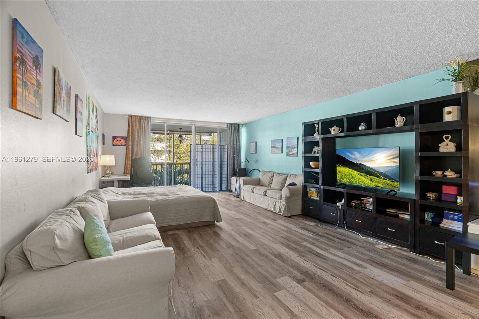 1690 NE 191st St #314-1