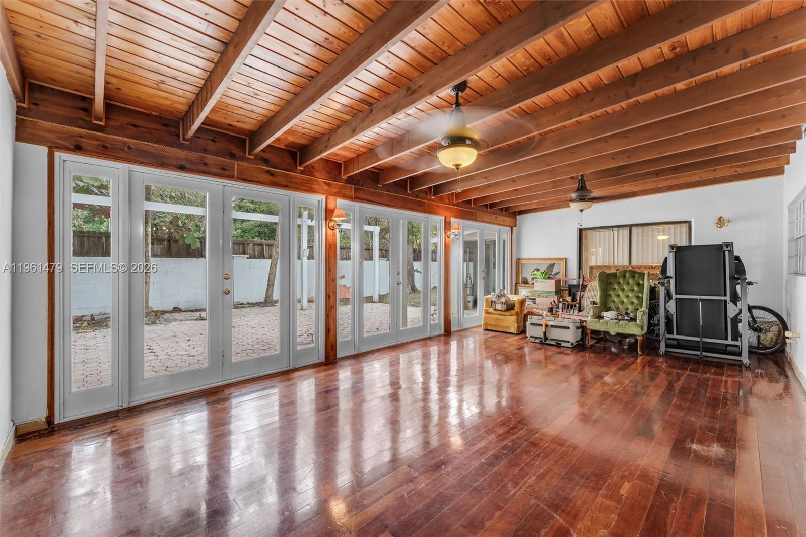 5961 SW 56th Ter South Miami, FL 33143