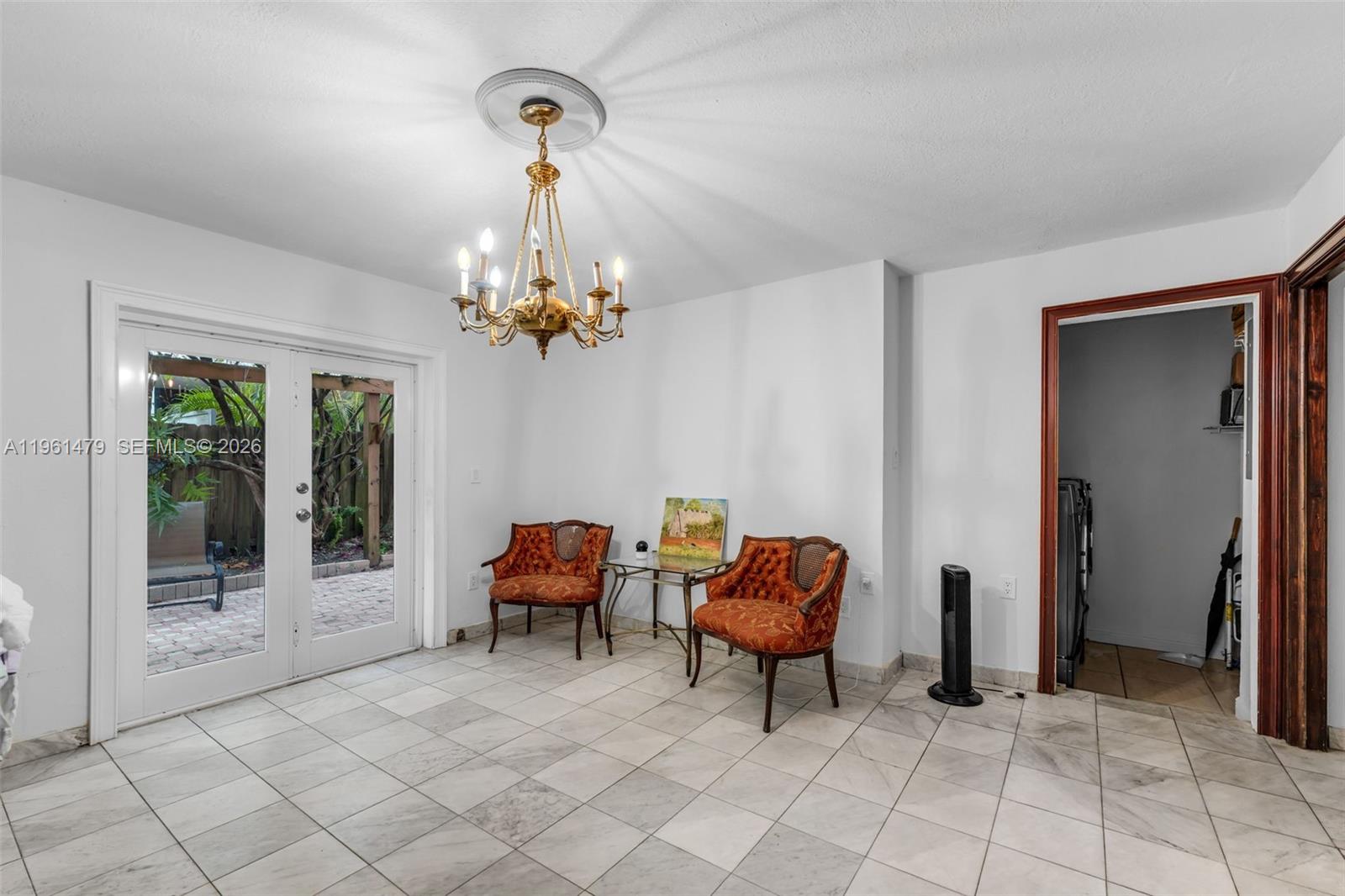 5961 SW 56th Ter South Miami, FL 33143