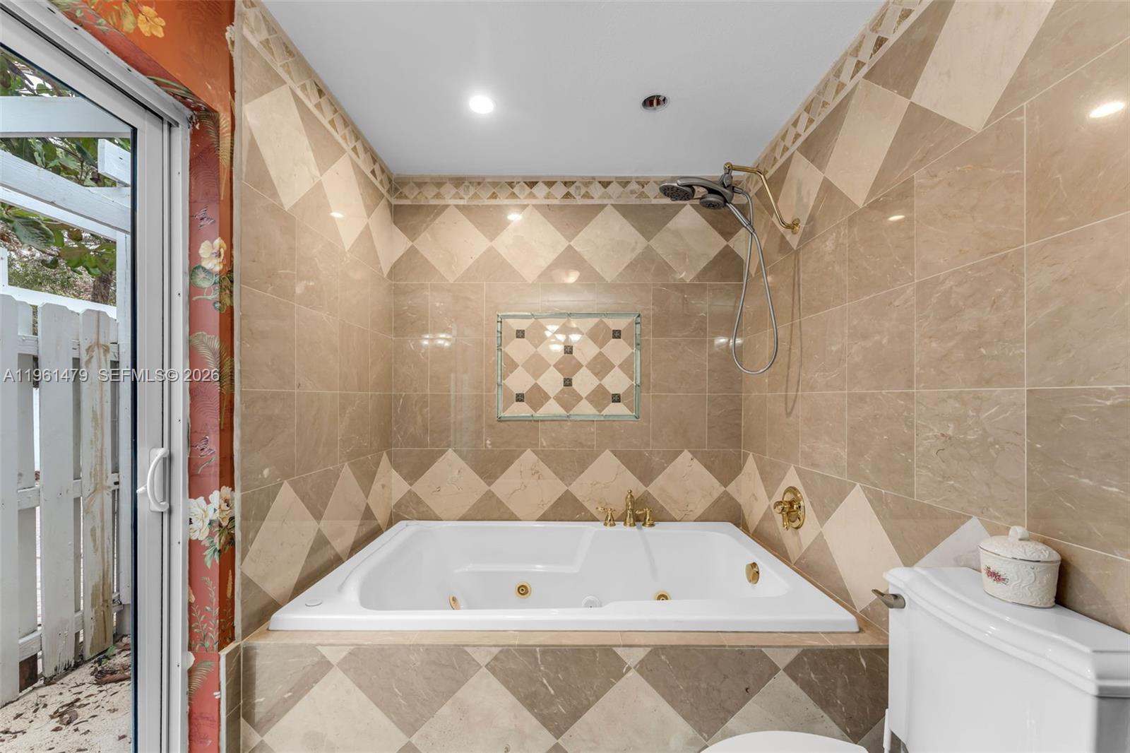 5961 SW 56th Ter South Miami, FL 33143