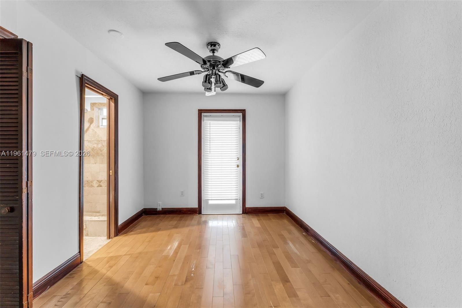 5961 SW 56th Ter South Miami, FL 33143