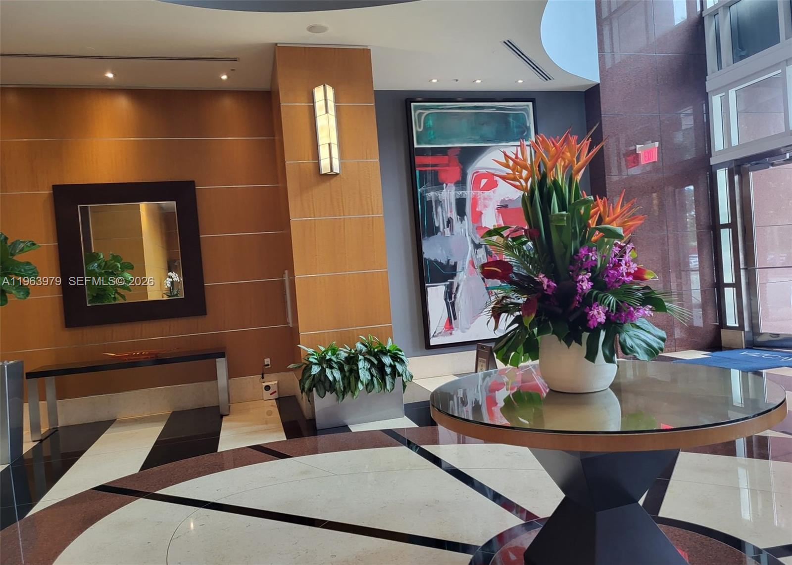 image Vizcayne South11