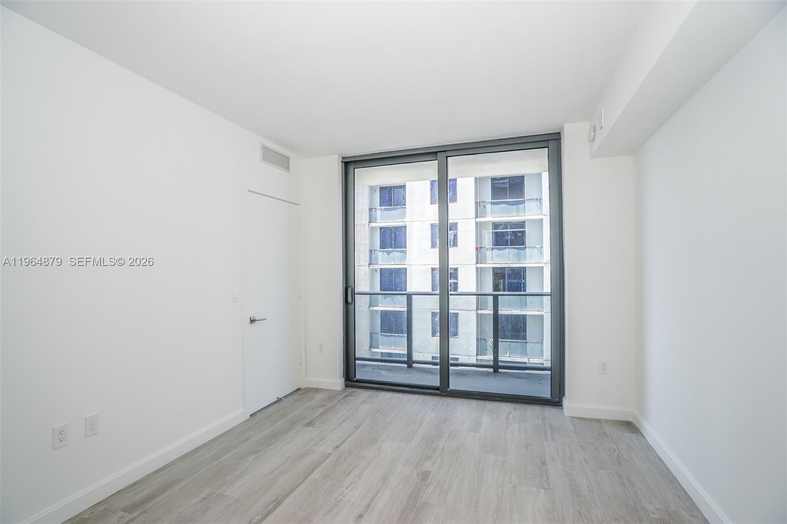 image Brickell Heights West12