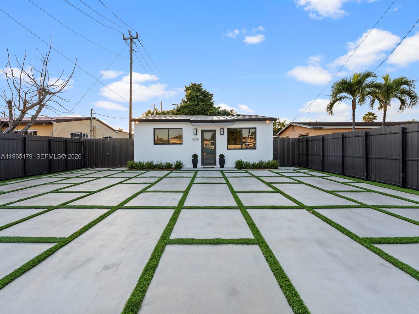 3620 SW 92nd Ave