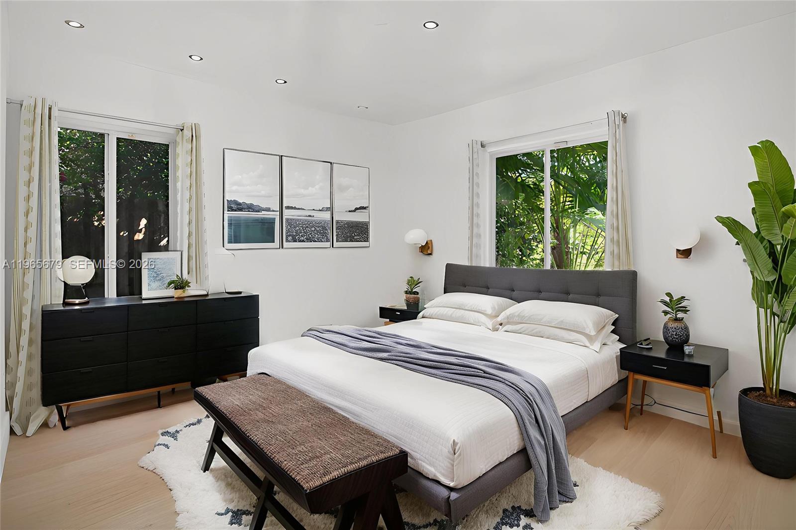 1113 N Victoria Park Rd Fort Lauderdale, FL 33304