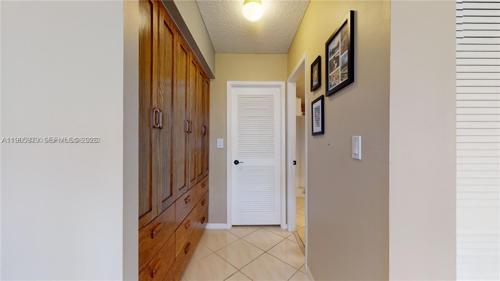 2500 Parkview Dr #417 Hallandale Beach, FL 33009