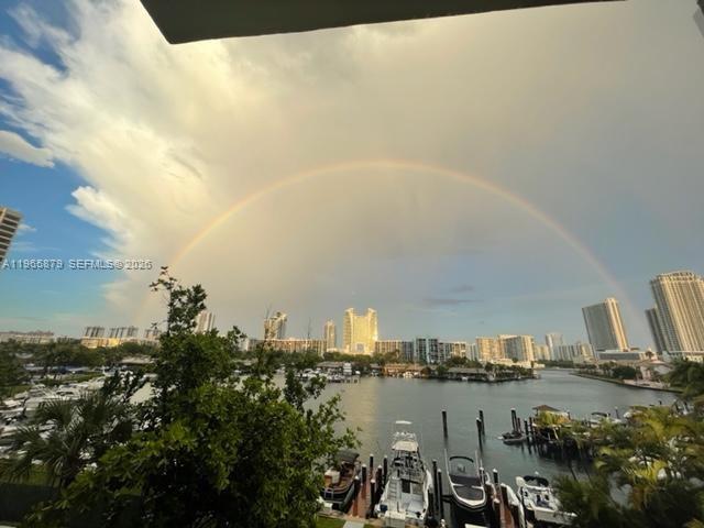 2500 Parkview Dr #417 Hallandale Beach, FL 33009