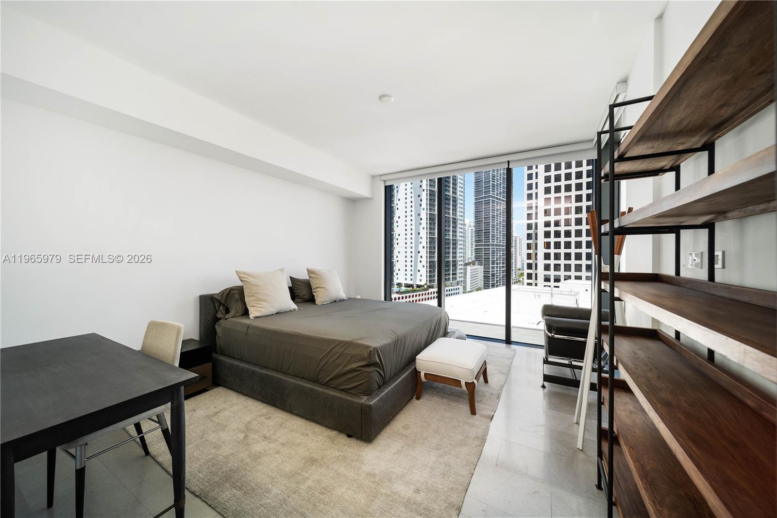 68 SE 6th St #1201 Miami, FL 33131