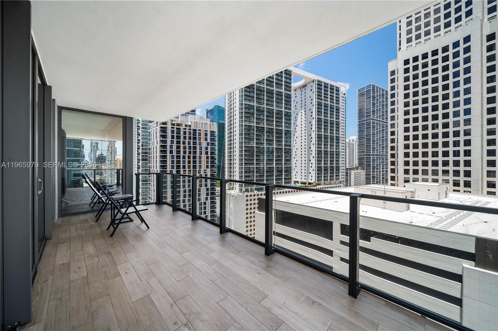 68 SE 6th St #1201 Miami, FL 33131