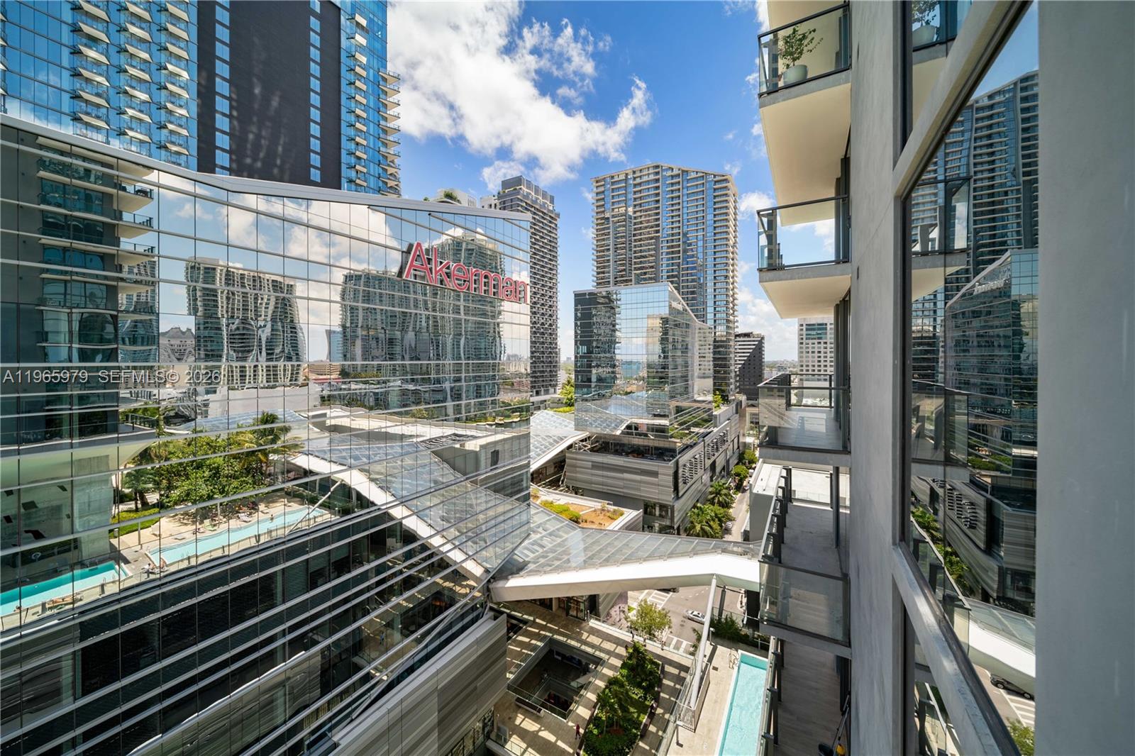 68 SE 6th St #1201 Miami, FL 33131