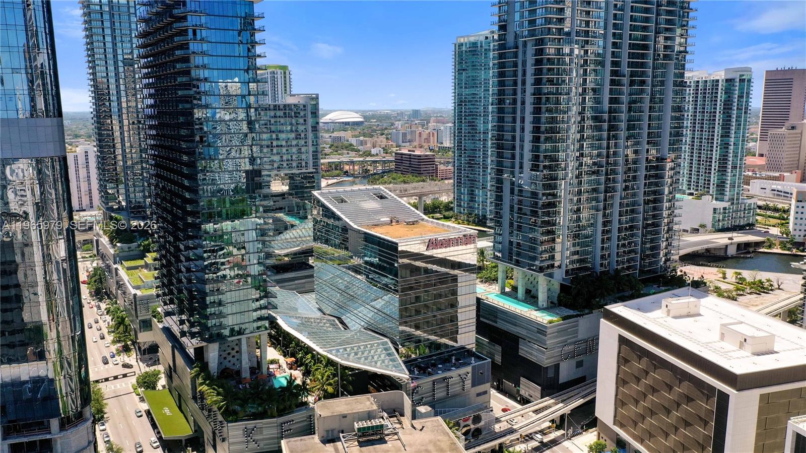 68 SE 6th St #1201 Miami, FL 33131