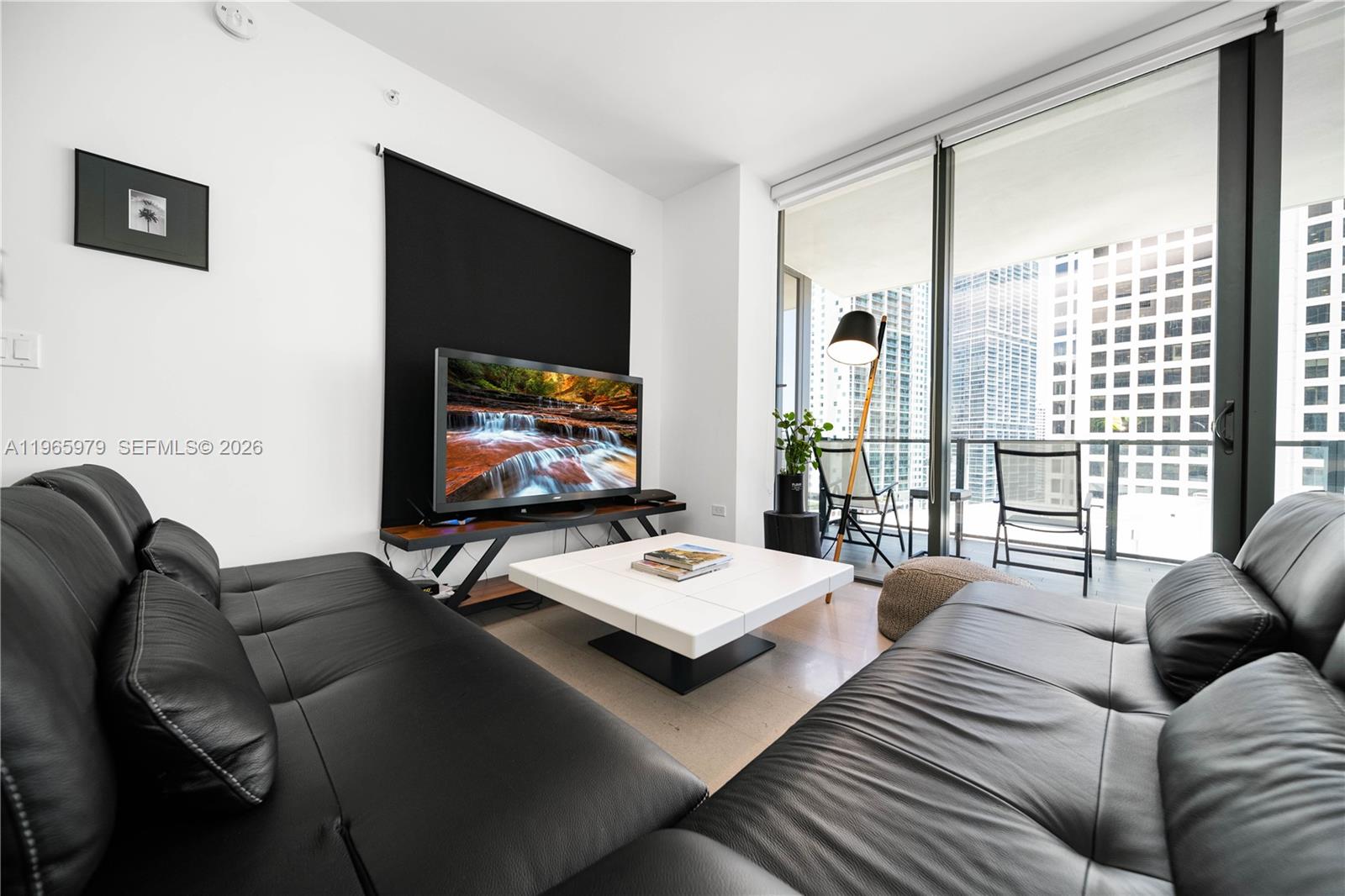 68 SE 6th St #1201 Miami, FL 33131