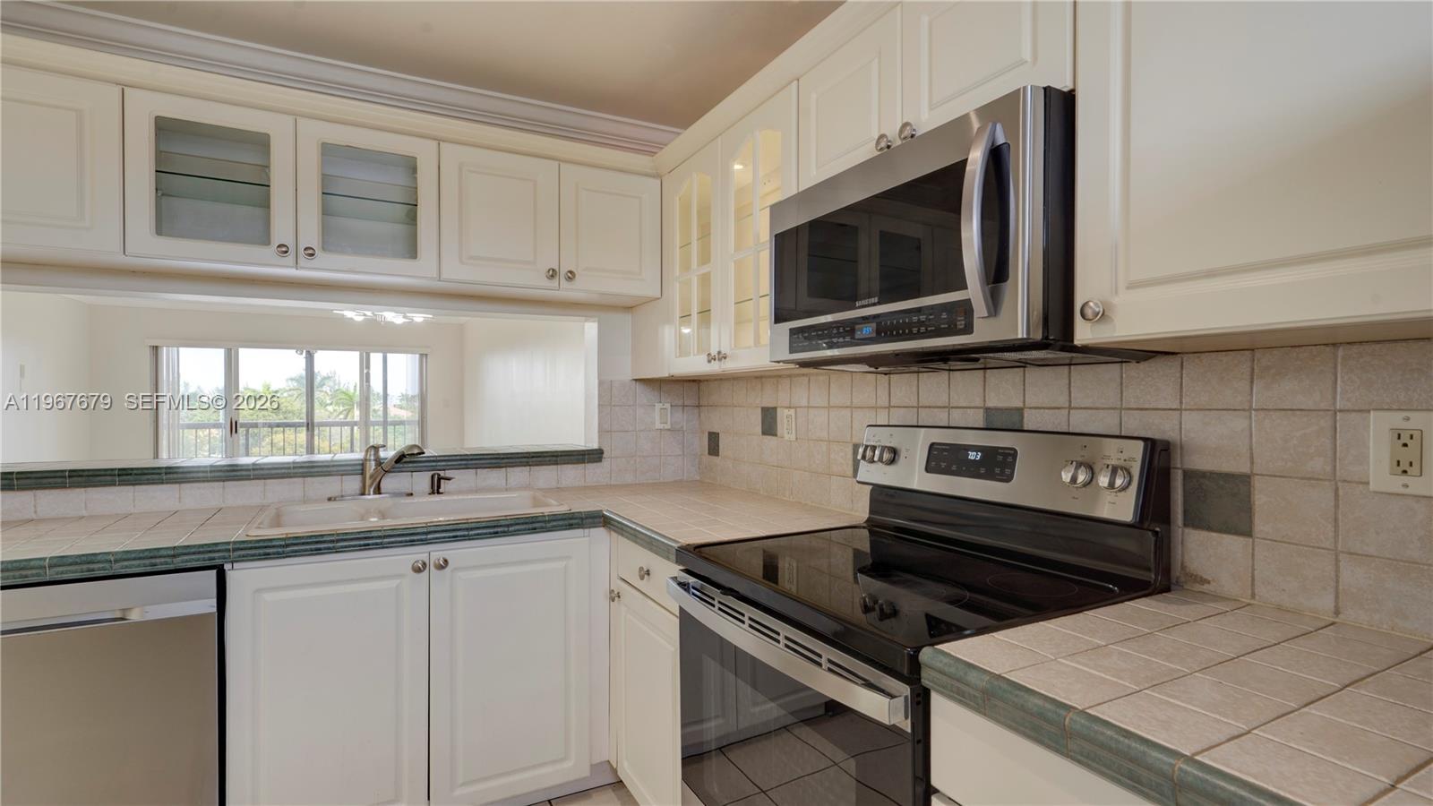 10155 NW 9th St Cir #4-401 Miami, FL 33172